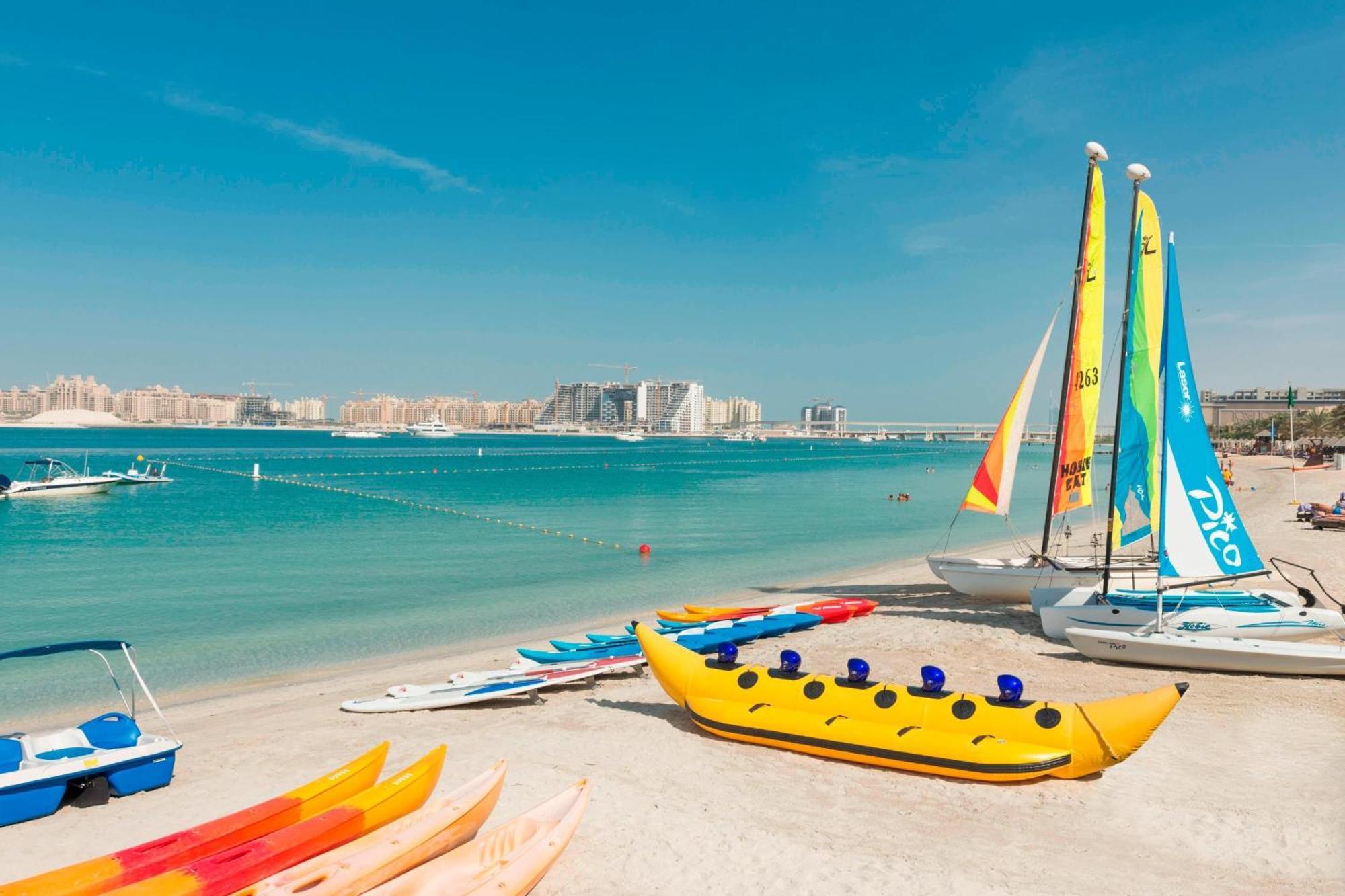 Le Meridien Mina Seyahi Beach Resort & Waterpark Dubái Exterior foto The Palm Jumeirah