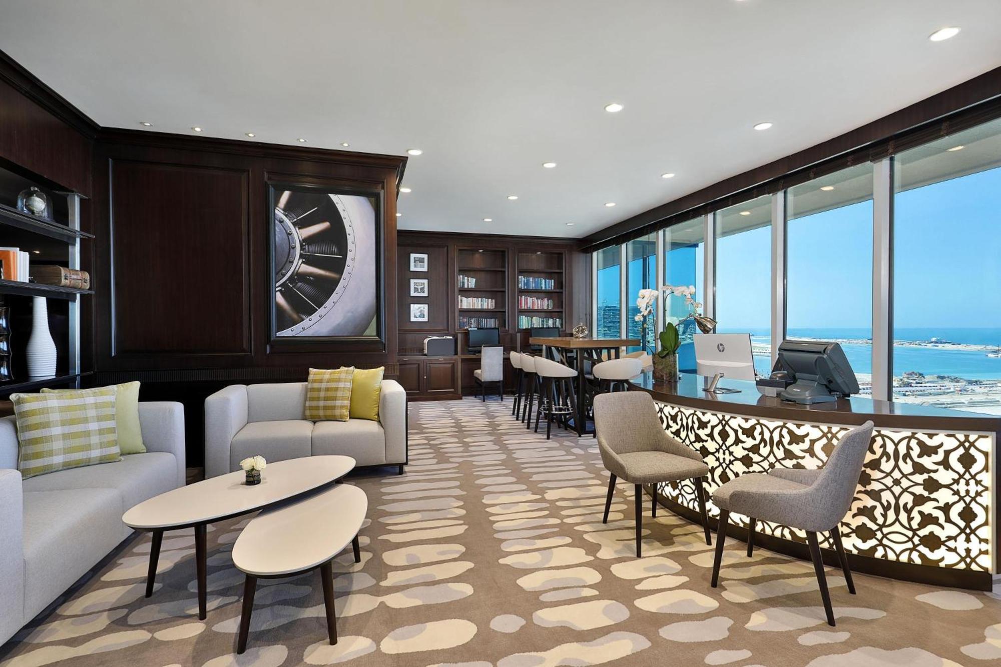 Le Meridien Mina Seyahi Beach Resort & Waterpark Dubái Exterior foto The Owner's Suite