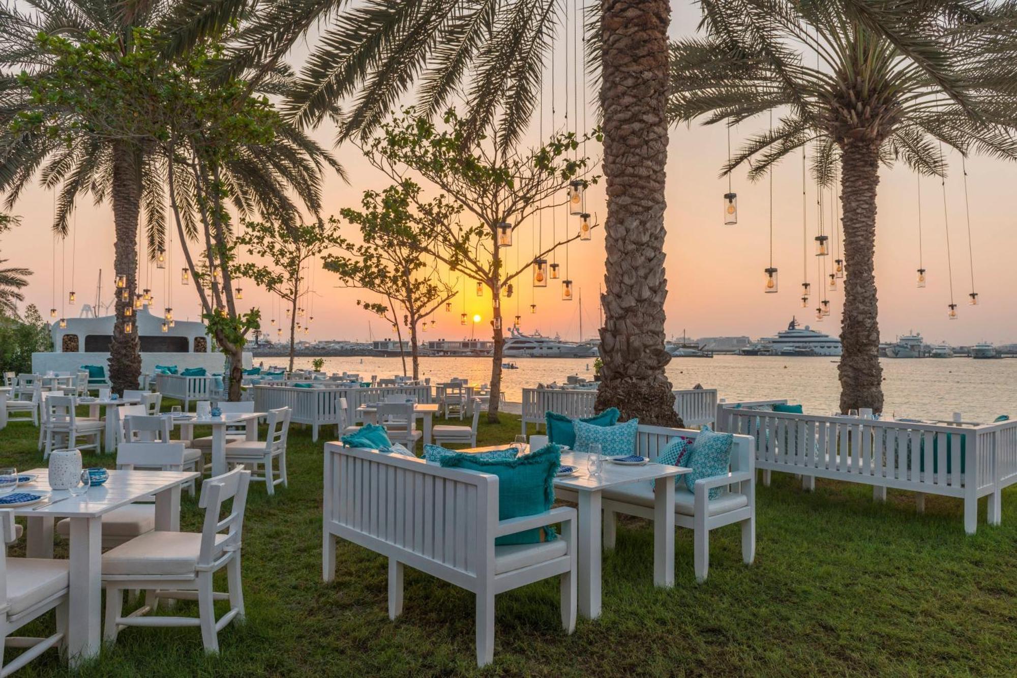 Le Meridien Mina Seyahi Beach Resort & Waterpark Dubái Exterior foto The Beach at Jumeirah at Creek Island