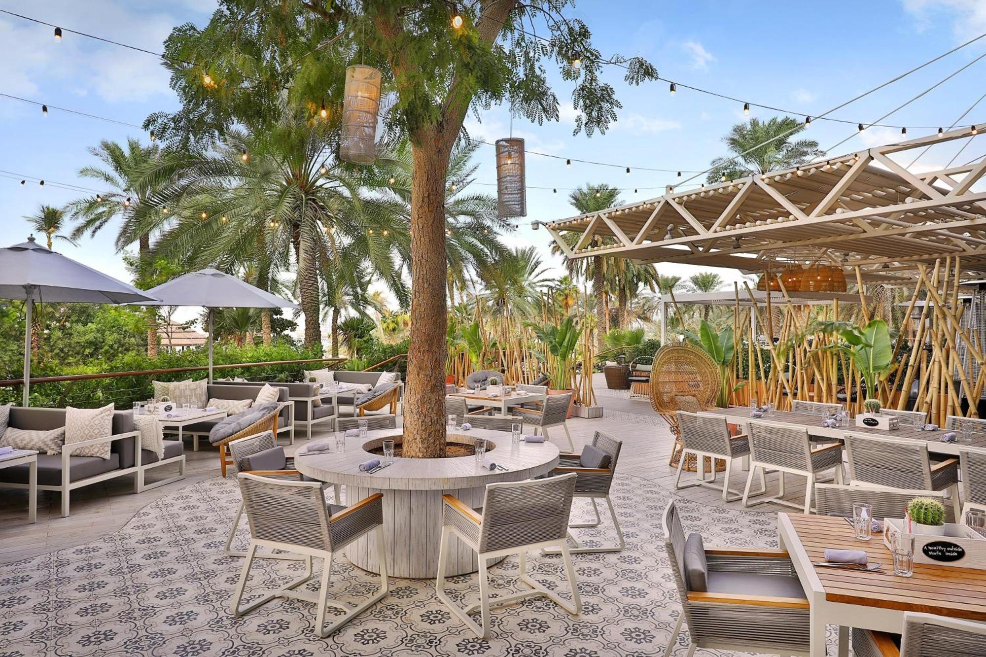 Le Meridien Mina Seyahi Beach Resort & Waterpark Dubái Exterior foto The Beach