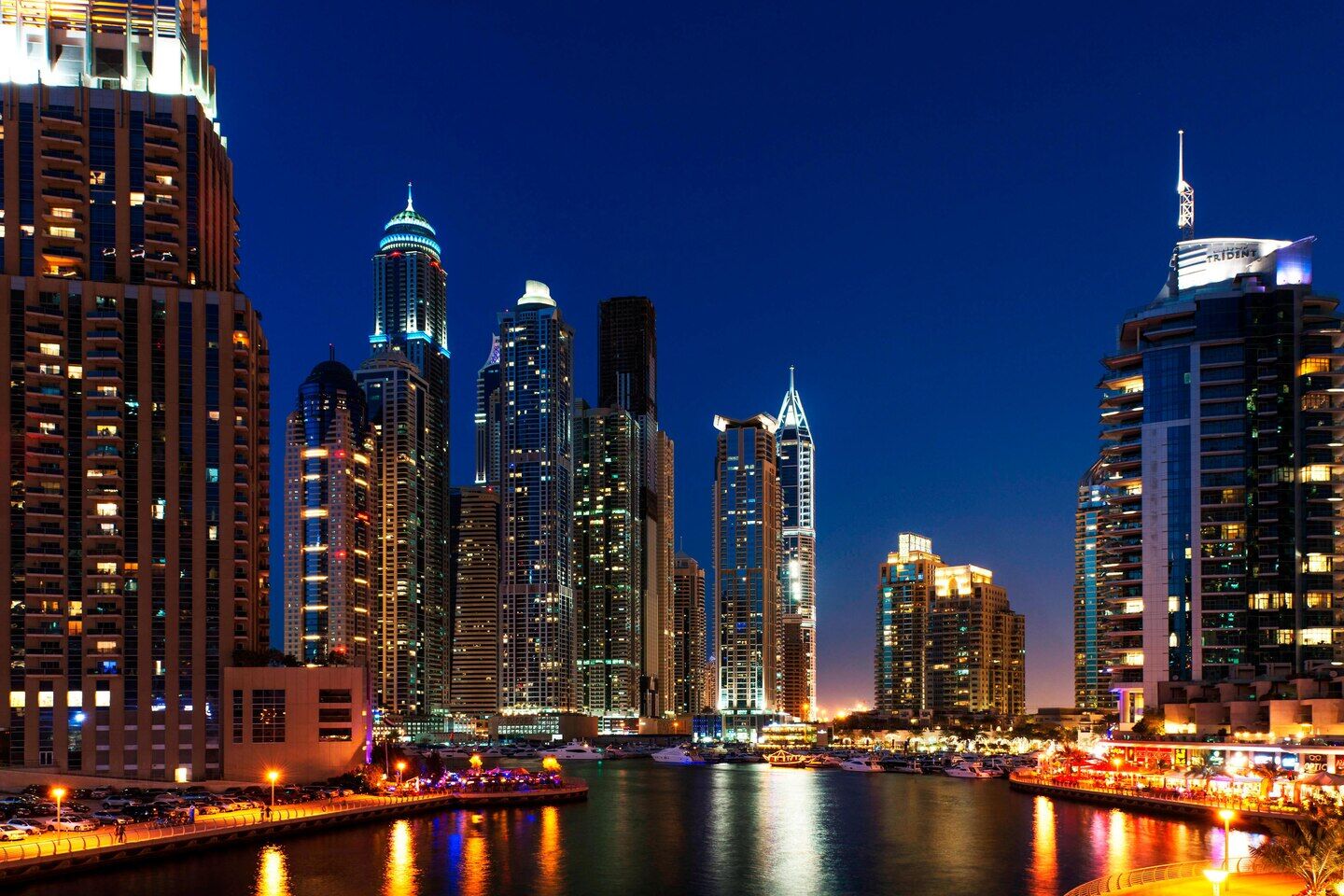 Le Meridien Mina Seyahi Beach Resort & Waterpark Dubái Exterior foto Dubai Marina